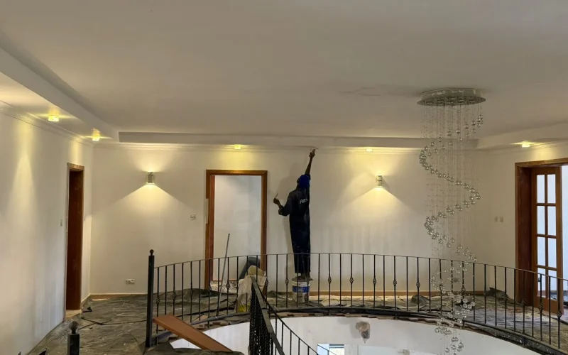 Gypsum ceilings, downlights and wall brackets lighting